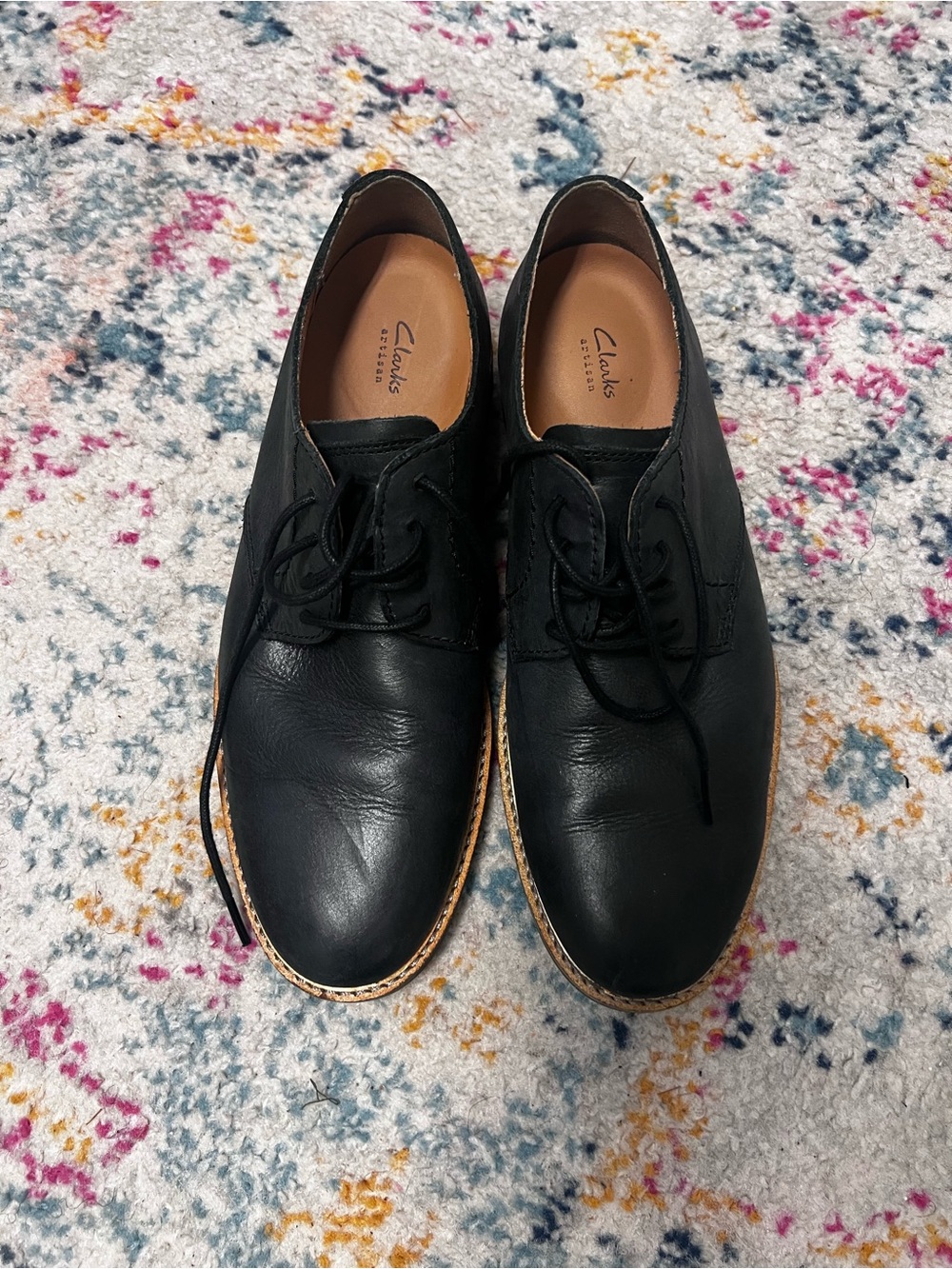 Black leather Clarks Artisan shoes size 8